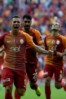 Galatasaray'dan TT Arena'da muhteşem geri dönüş