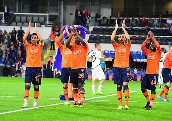 Başakşehir Roma'yı yakmaya hazır