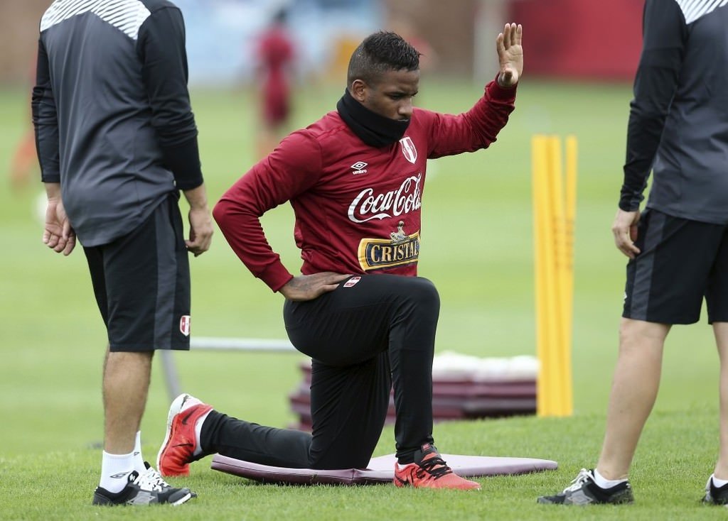 Fenerbahçe Farfan’da sona yaklaştı