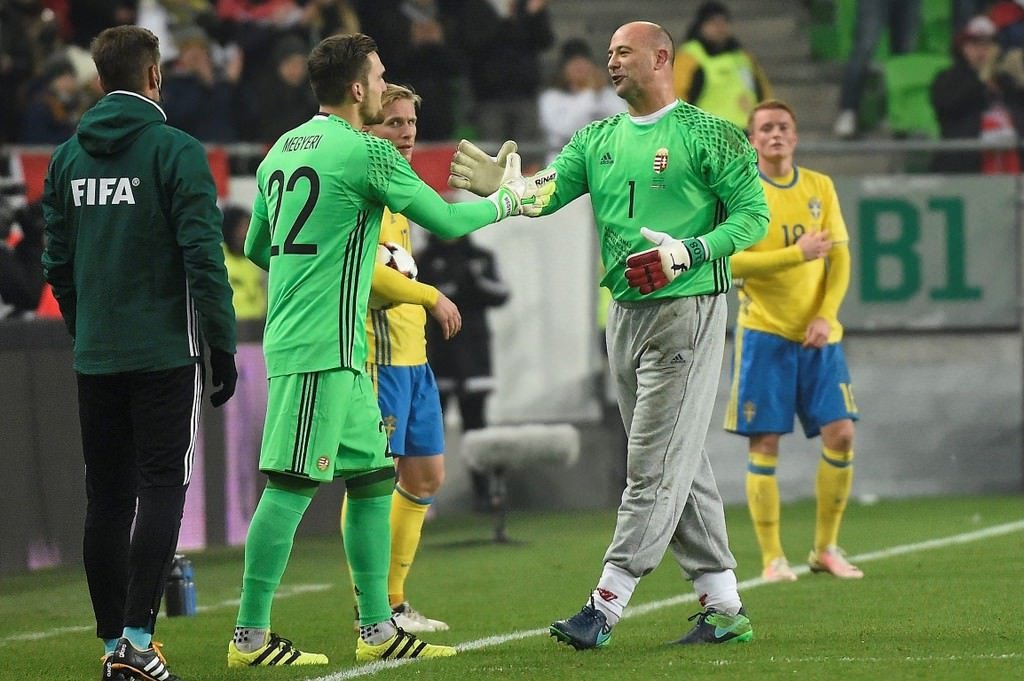 Gabor Kiraly niçin eşofman giyiyor?