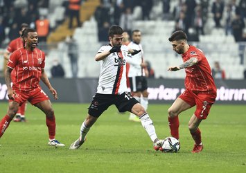 Maçta kırmızı kart çıktı! Beşiktaş...