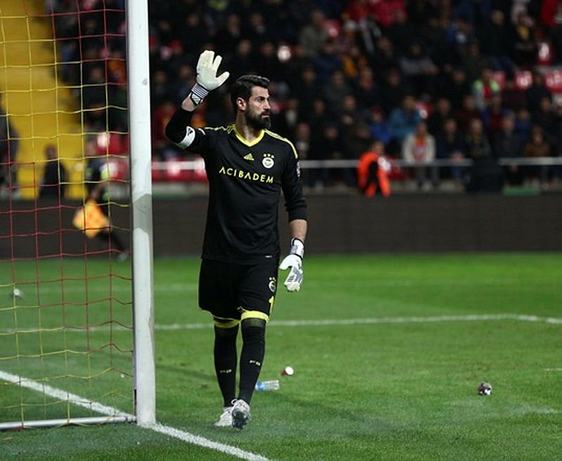 Fenerbahçe’ye 19’luk Ukraynalı kaleci!