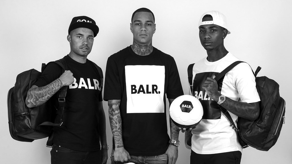 Van der Wiel’in tişörtündeki sır belli oldu