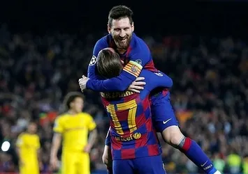 Messi şov yaptı Barça garantiledi