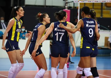 Ali Koç kadın voleybol takımıyla görüştü!