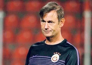 Orhan Atik'in yerine Frans Hoek