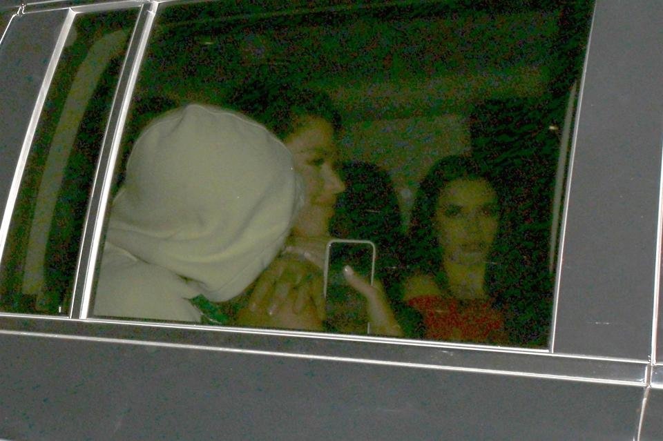 Yıldız futbolcu 4 kadınla yakalandı!