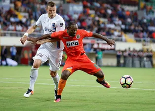 Beşiktaş, Vagner Love'ı bitirdi!