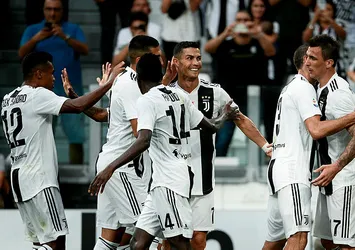 Juventus, Lazio'yu iki golle geçti