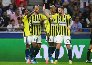 Lyon 1-2 Fenerbahçe | MAÇTAN KARELER