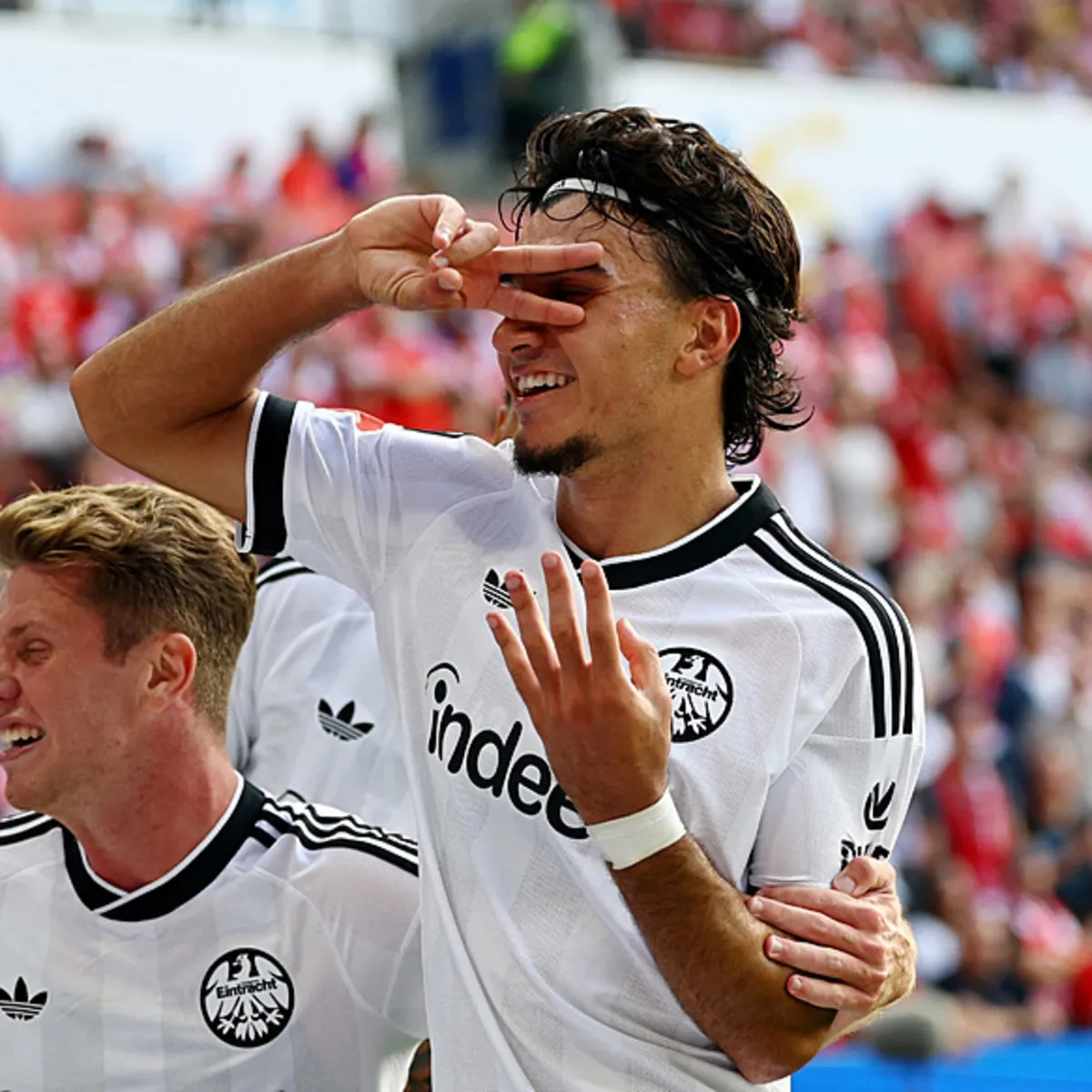 Can Uzun'dan 2 gol! E. Frankfurt deplasmanda kazandı