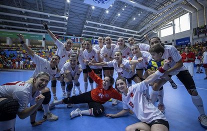 Türkiye 30-24 Azerbaycan MAÇ SONUCU-ÖZET | A Milli Kadın Hentbol Takımı şampiyon!