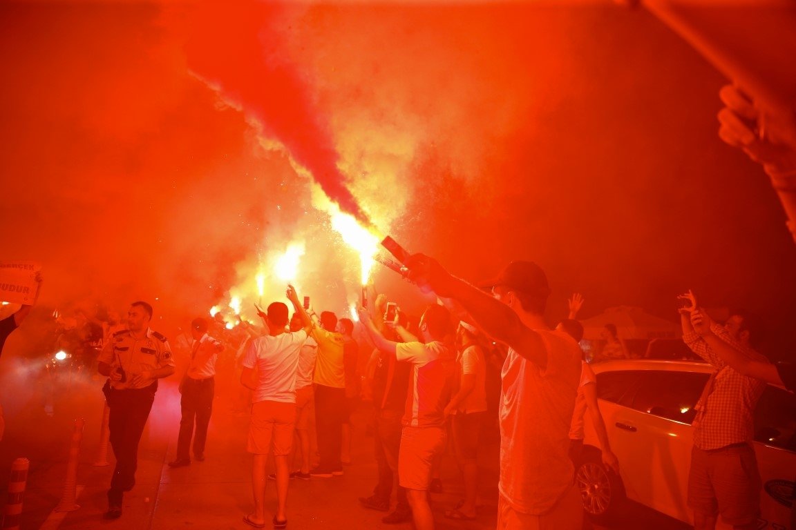 Galatasaray’a Antalya’da coşkulu karşılama