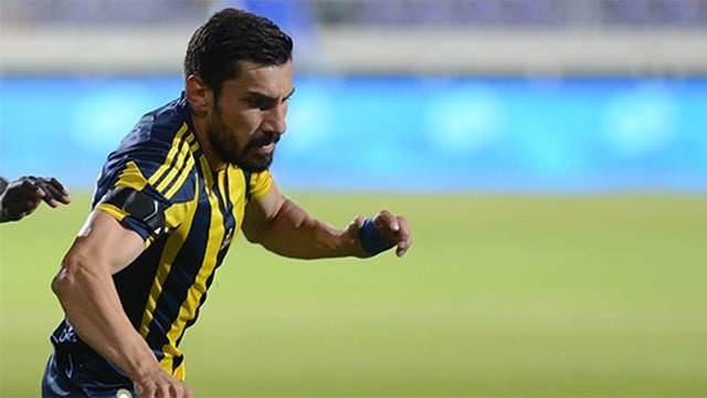 Şener Özbayraklı: Biz de insanız, robot değiliz ki!