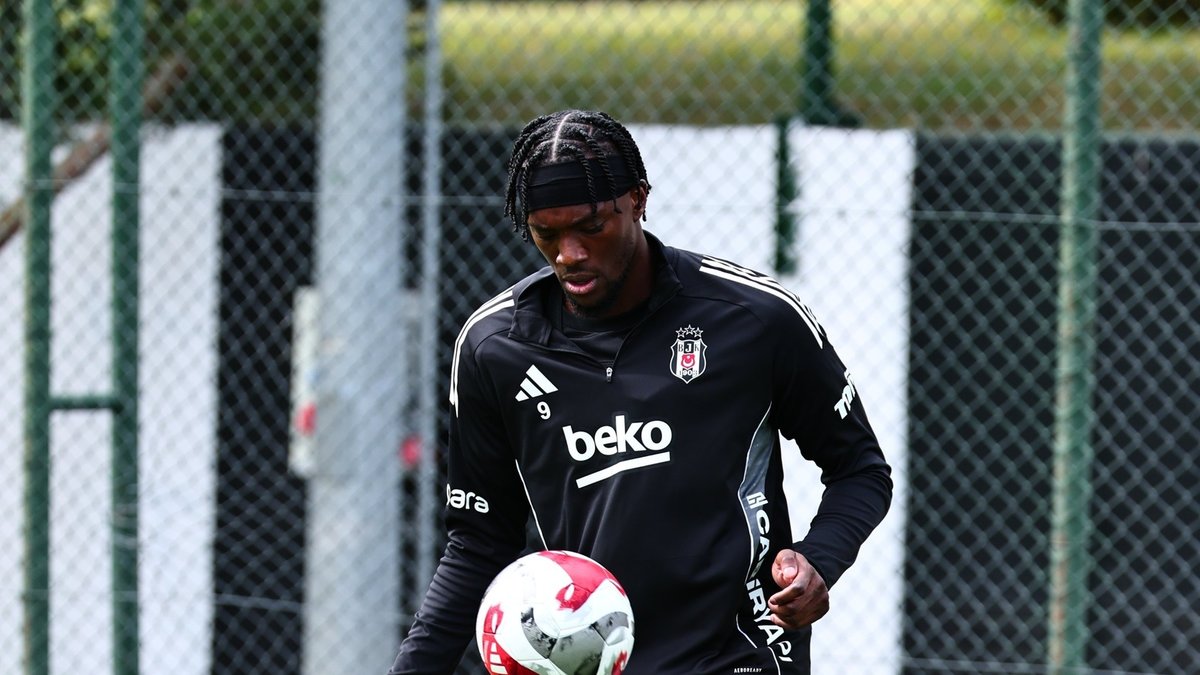 Beşiktaş'ta Galatasaray maçı hazırlıkları tamamlandı! Tammy Abraham... Beşiktaş'ta Galatasaray maçı hazırlıkları tamamlandı! Tammy Abraham...