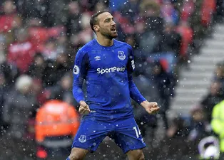 Ada basınından Cenk Tosun'a övgüler