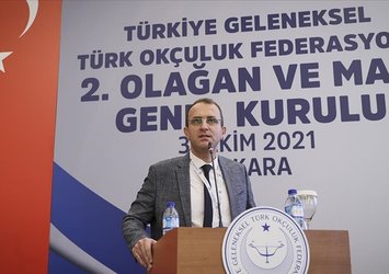 Okçuluk Federasyonu Başkanı Cengiz Toksöz güven tazeledi