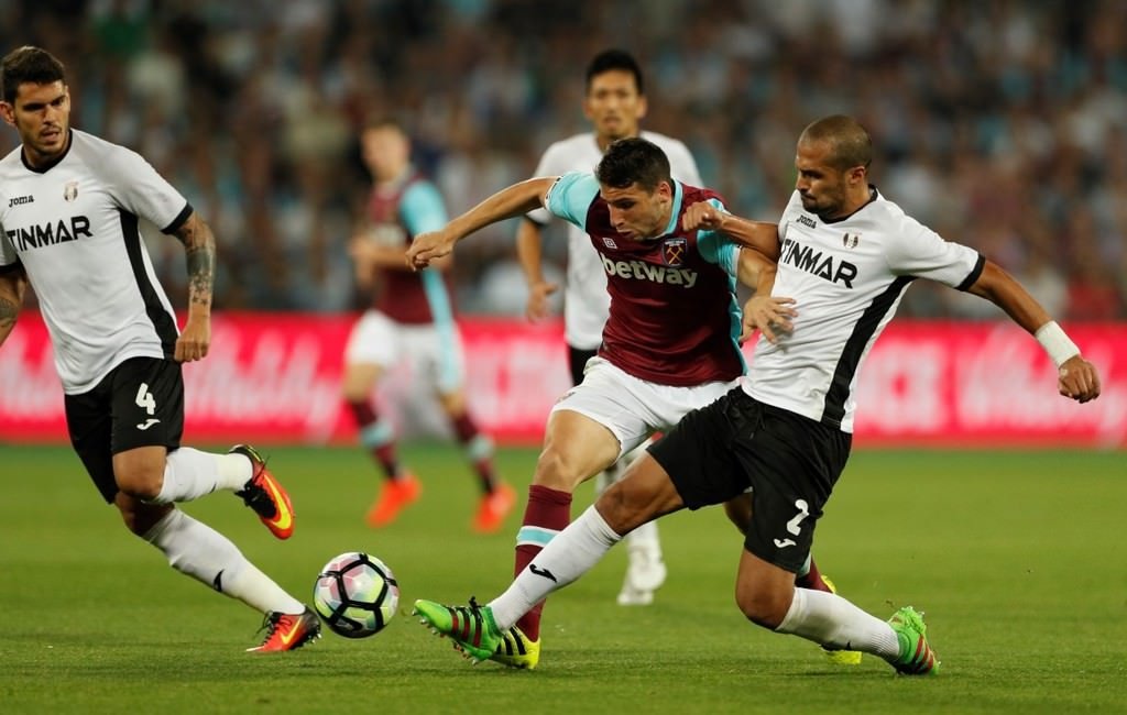 Galatasaray Jonathan Calleri’yi getiriyor