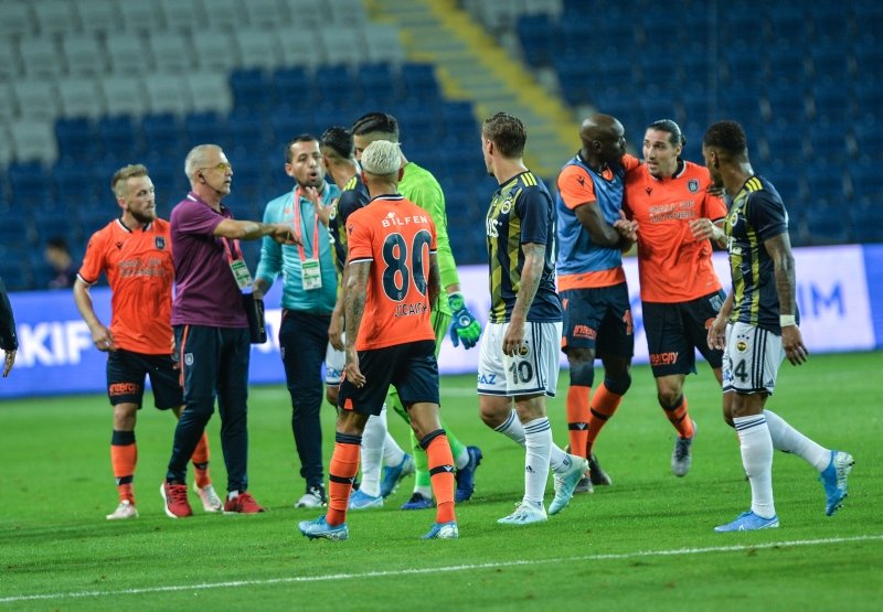 Fenerbahçe’ye Patrik Schick’ten kötü haber geldi!