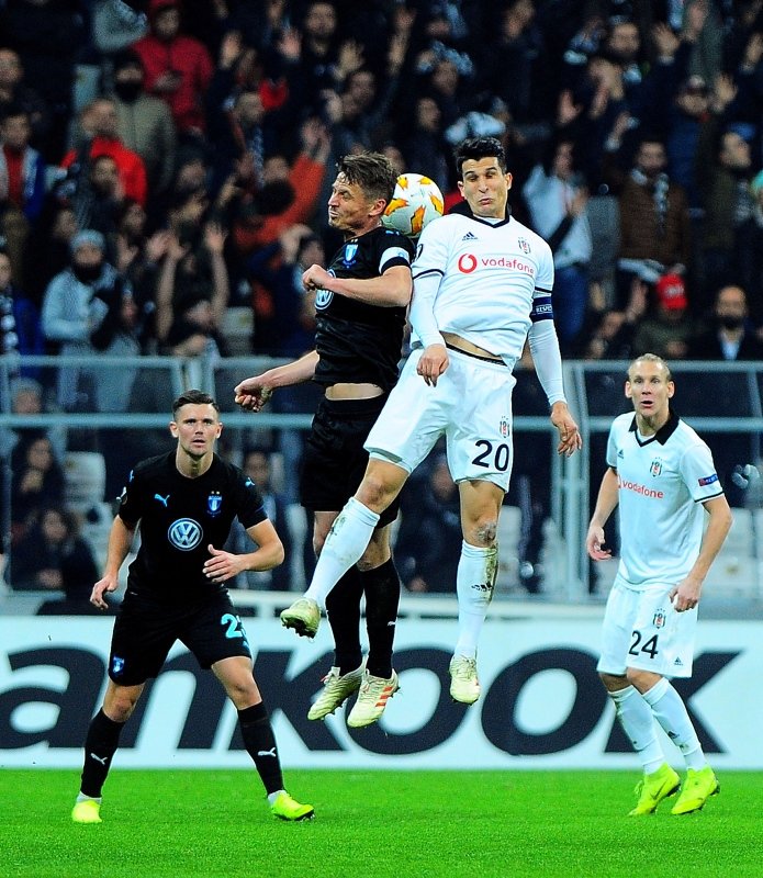 Beşiktaş - Malmö maçından kareler