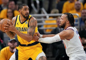 NBA'de Knicks'i deviren Pacers seriyi son maça taşıdı!