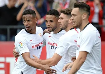 Sevilla uzatmalarda güldü!