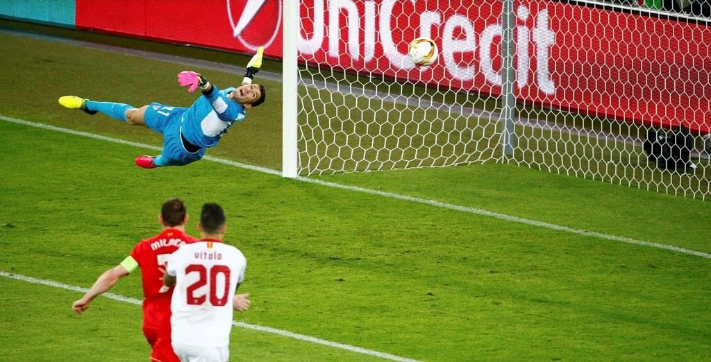 Sevilla’dan tarihi 3’leme