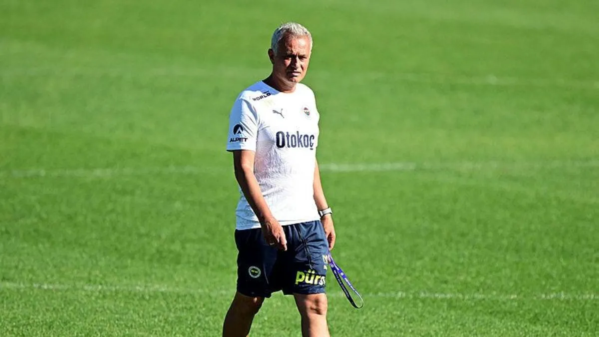 Jose Mourinho'dan Okan Buruk'a gönderme!