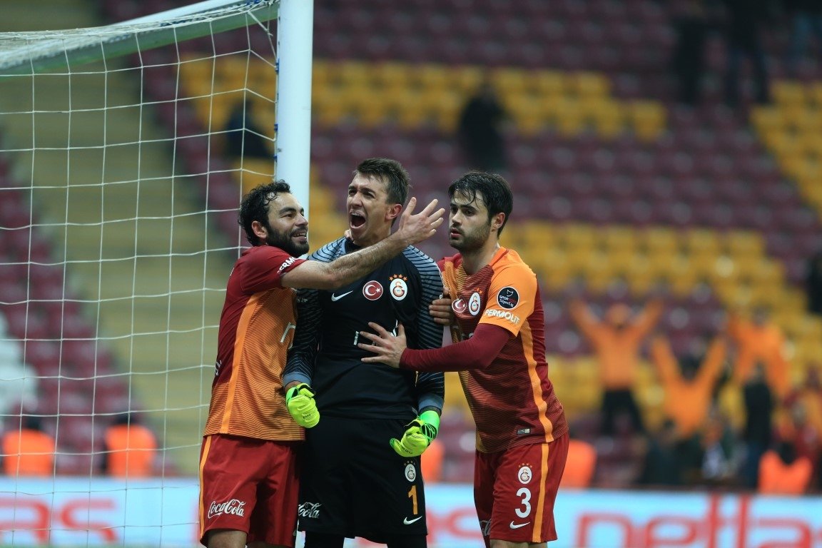 Galatasaray’da flaş Muslera kararı