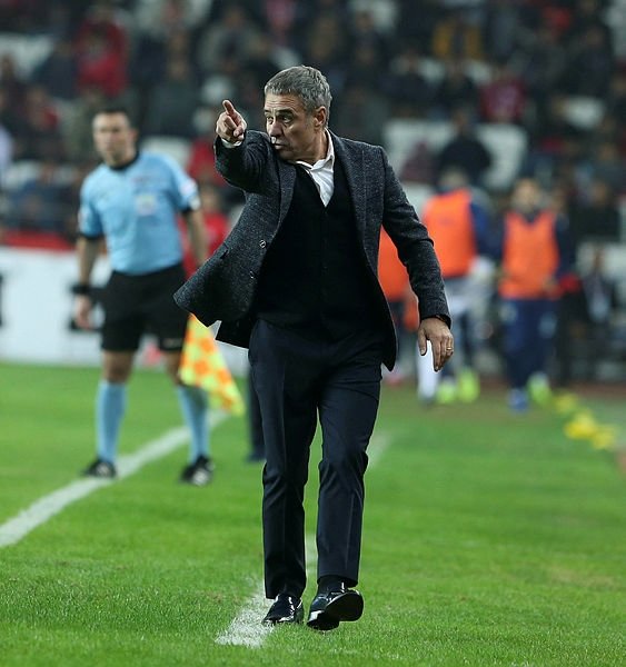 Fenerbahçe Hasic’i takip ediyor