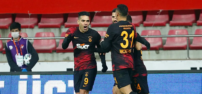 Galatasaray'da çift forvet sevinci!