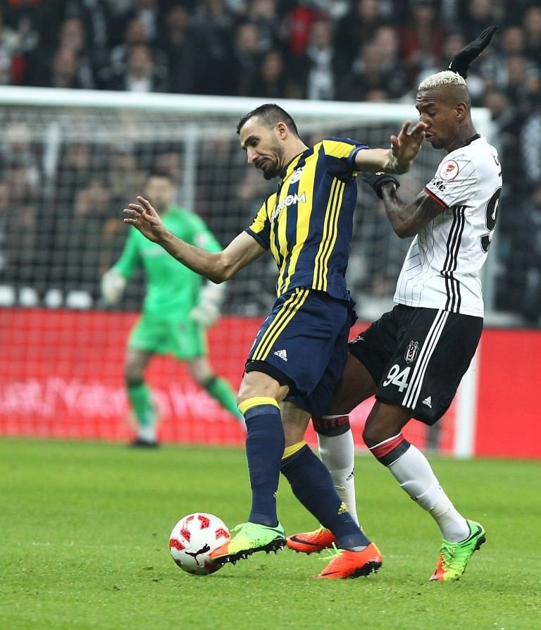 Beşiktaş-Fenerbahçe karşılaşmasından kareler