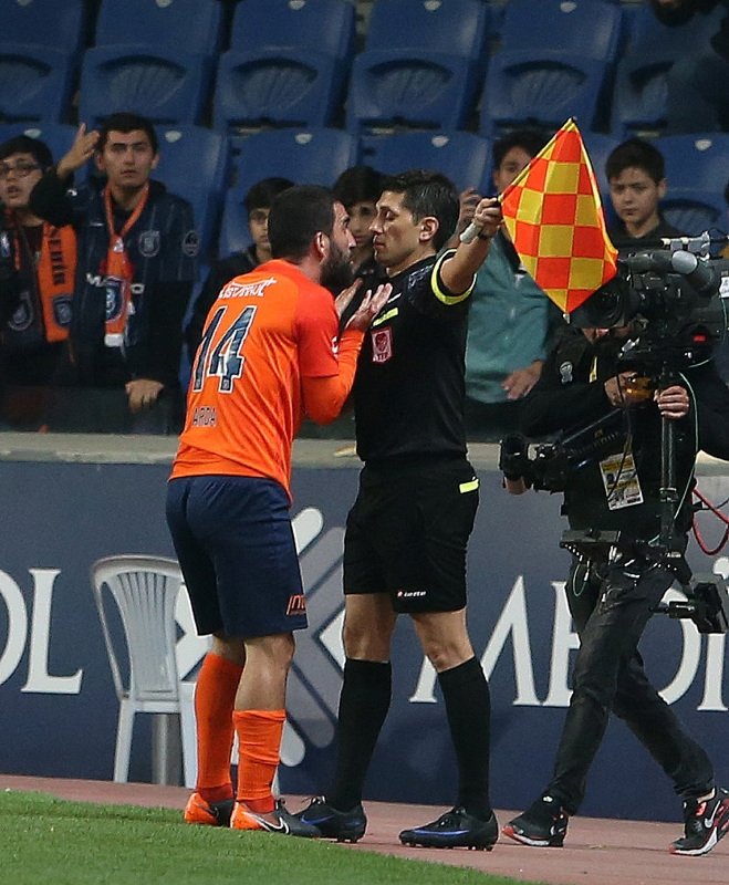 Otoritelerden Arda Turan yorumu