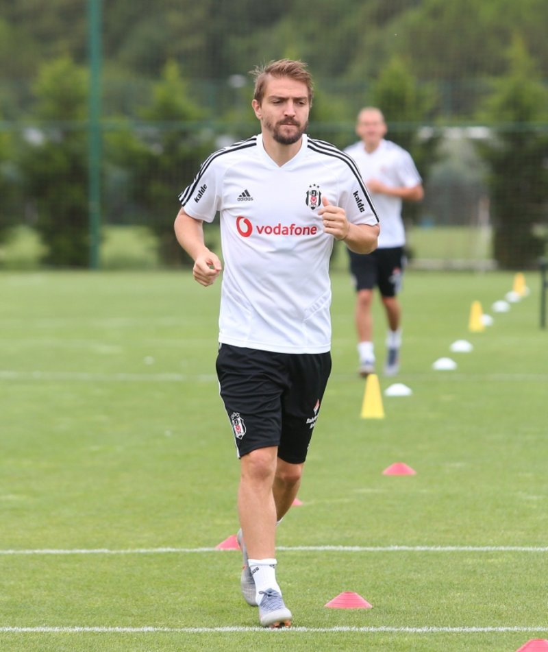 Caner Erkin’den beklenmedik karar! Fenerbahçe derken...