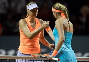 Sharapova, yarı finalde elendi
