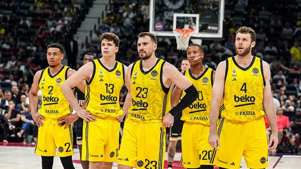 Fenerbahçe'nin galibiyeti manşetlerde! Monaco'nun hayalini yerle bir etti Fenerbahçe'nin galibiyeti manşetlerde! Monaco'nun hayalini yerle bir etti