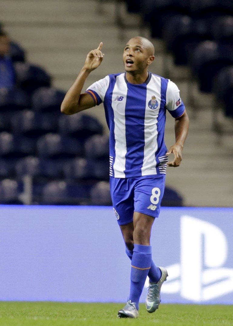 Beşiktaş Cezayirli yıldızın peşinde