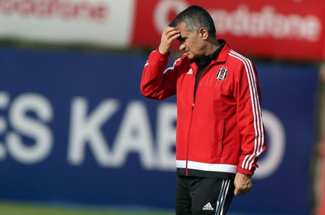 Şenol Güneş yıldız futbolcunun menajerini kovdu