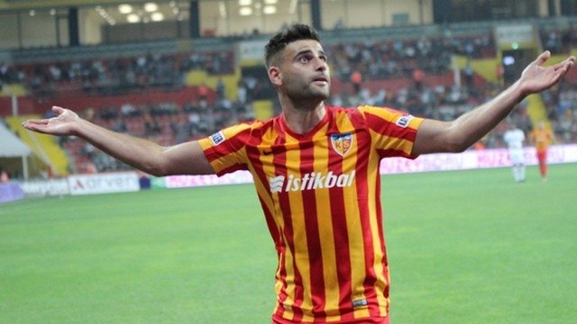 Beşiktaş’tan Deniz Türüç bombası!