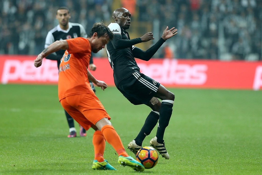 Beşiktaş-Başakşehir karşılaşması sosyal medyayı salladı!