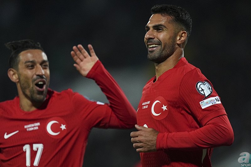 Usta yazardan Bizim Çocuklar’a övgü dolu sözler: Klaslarını konuşturup tarih yazdılar!
