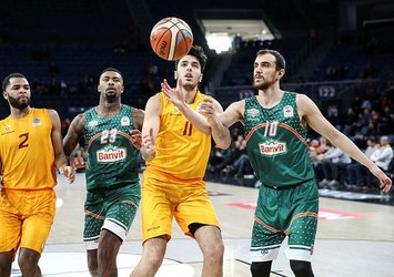 Galatasaray sahasında Banvit'i devirdi