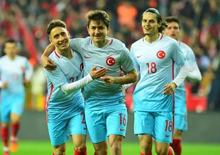 Avrupa devi Cengiz Ünder'in peşinde