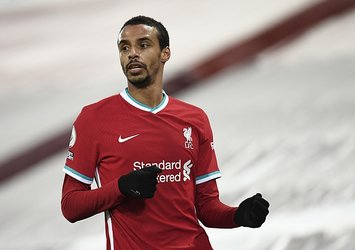 Joel Matip futbolu bıraktığını açıkladı