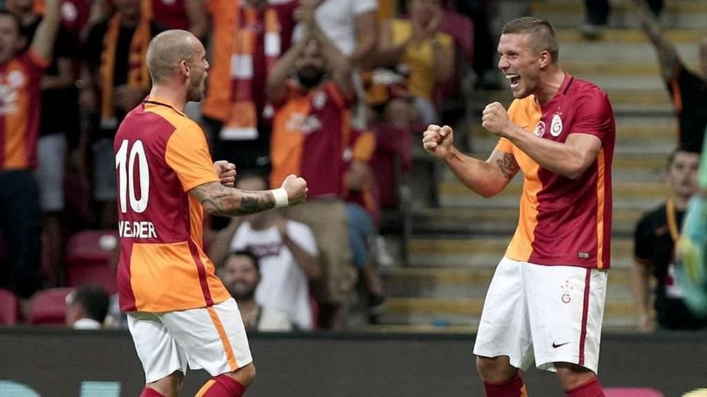 Sneijder’e büyük şok!
