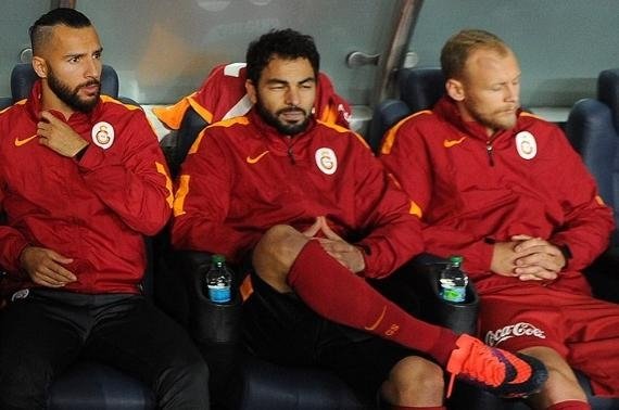 Galatasaray’da hoca ile oyuncu krizleri bitmiyor