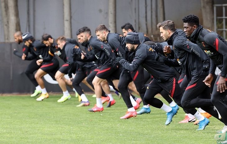 Son dakika spor haberleri: Galatasaray'ın transfer planı ortaya çıktı! Büyük değişim gerçekleşiyor...