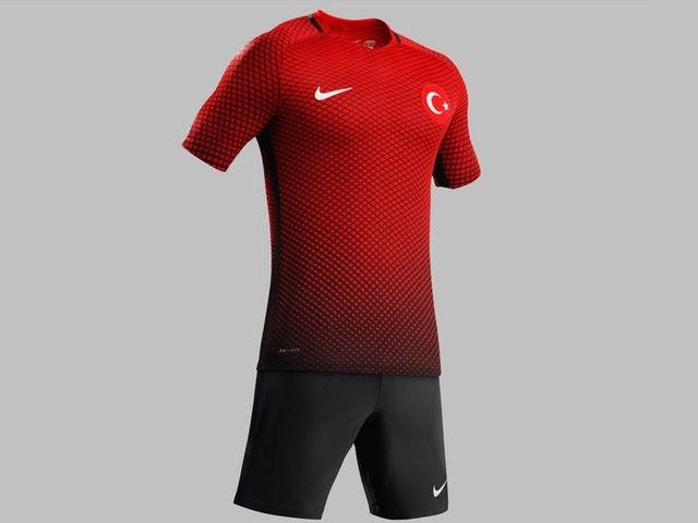 EURO 2016’nın en güzel forması seçildi