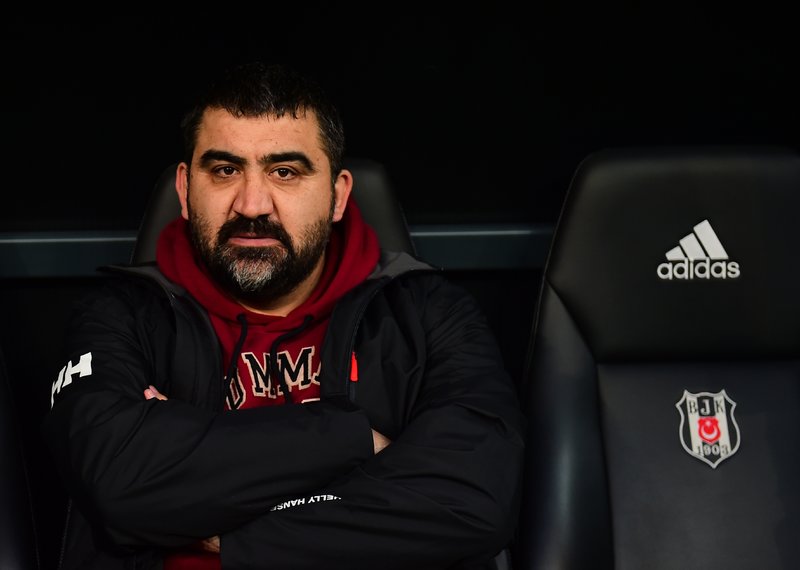 Ümit Özat’tan şok gönderme! Bu senin fantezin diyordu...