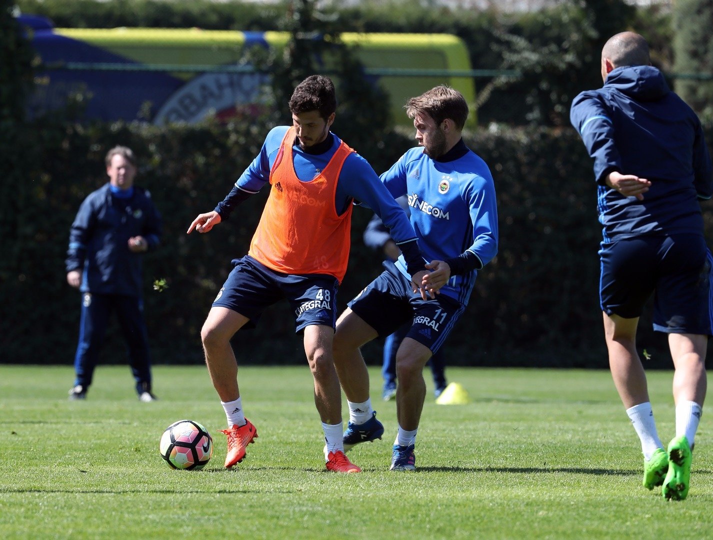 Fenerbahçe idmanında sürpriz görüntü